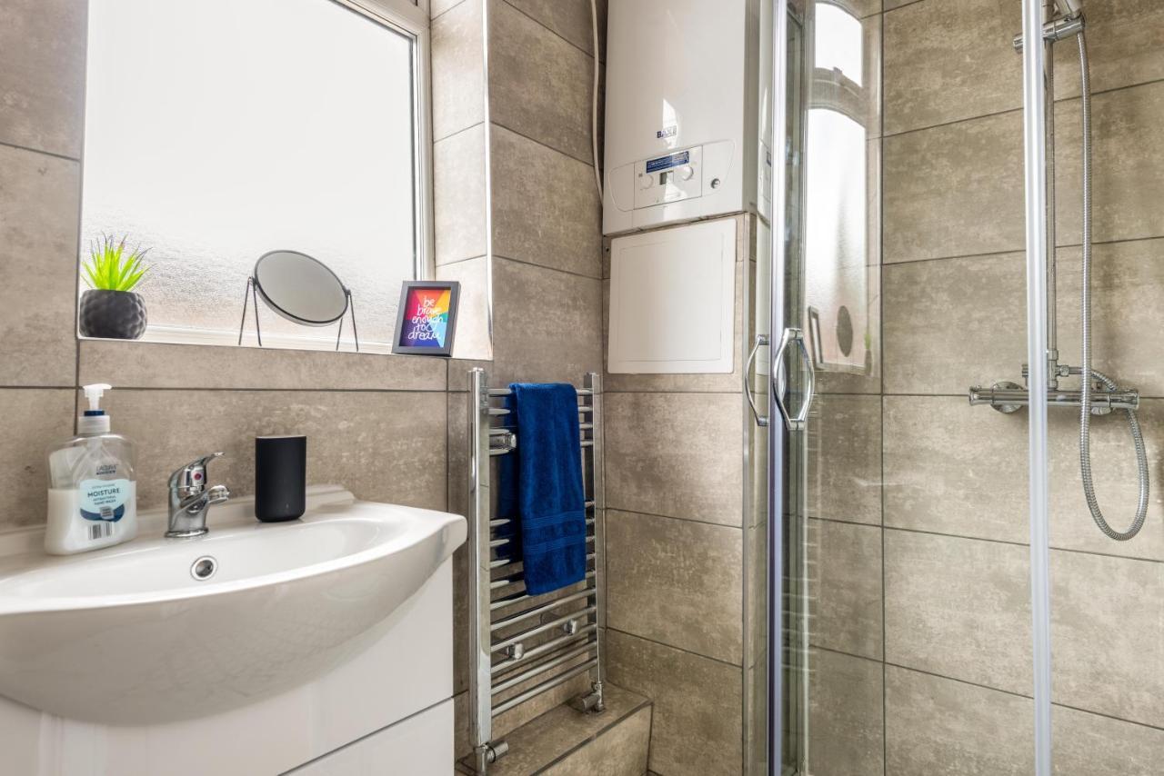 Hopetown Apartment-Modern 1 Bed With Free Parking Нормантон Экстерьер фото